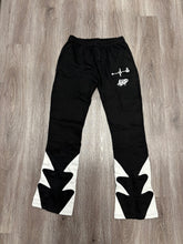 Cargar imagen en el visor de la galería, A.B.P. Lightning Bolt Stacked Sweats (Black)
