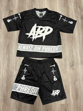 Cargar imagen en el visor de la galería, A.B.P. &quot;Biggest Steppa&quot; Jersey Set (Black)